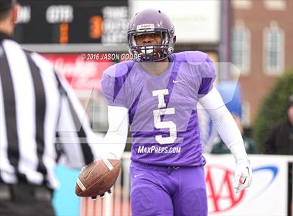 Thumbnail 1 in Trezevant vs. Marion County (TSSAA Division I Class 2A Final) photogallery.