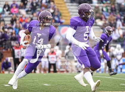 Thumbnail 3 in Trezevant vs. Marion County (TSSAA Division I Class 2A Final) photogallery.
