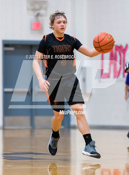 Thumbnail 1 in Smithville vs La Grange  photogallery.