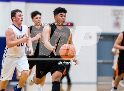 Thumbnail 1 in Smithville vs La Grange  photogallery.