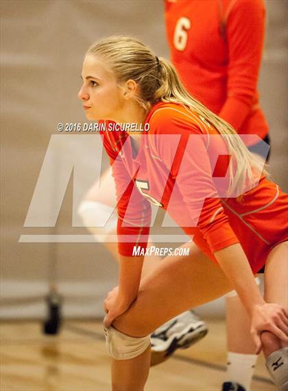 Thumbnail 3 in Sacred Heart vs. Corona del Sol (Nike Tournament of Champions) photogallery.