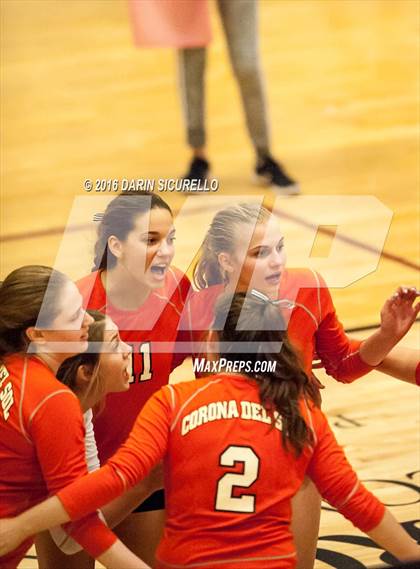 Thumbnail 1 in Sacred Heart vs. Corona del Sol (Nike Tournament of Champions) photogallery.