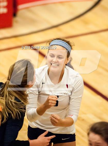 Thumbnail 2 in Sacred Heart vs. Corona del Sol (Nike Tournament of Champions) photogallery.