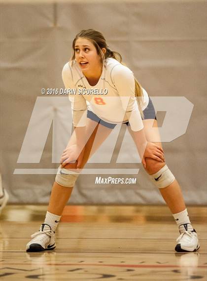 Thumbnail 3 in Sacred Heart vs. Corona del Sol (Nike Tournament of Champions) photogallery.