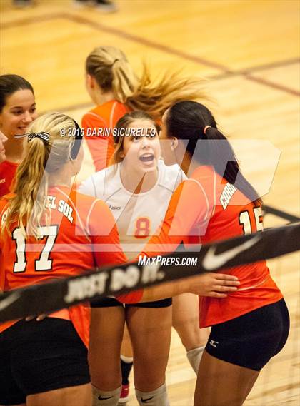 Thumbnail 3 in Sacred Heart vs. Corona del Sol (Nike Tournament of Champions) photogallery.