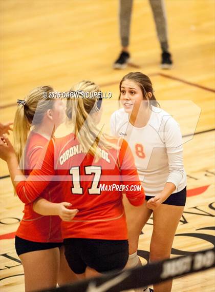 Thumbnail 2 in Sacred Heart vs. Corona del Sol (Nike Tournament of Champions) photogallery.