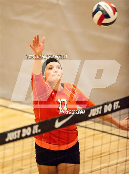 Thumbnail 1 in Sacred Heart vs. Corona del Sol (Nike Tournament of Champions) photogallery.