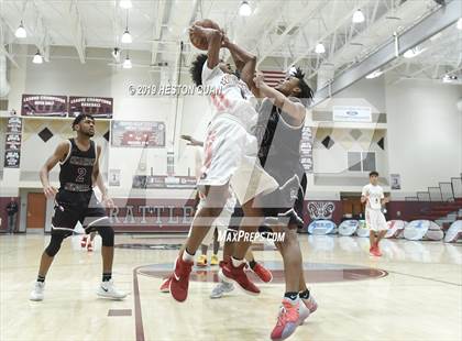 Thumbnail 2 in Great Oak vs. Cimarron-Memorial (Rancho Mirage Holiday Invitational) photogallery.
