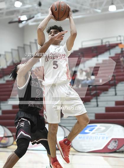 Thumbnail 2 in Great Oak vs. Cimarron-Memorial (Rancho Mirage Holiday Invitational) photogallery.