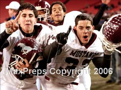 Thumbnail 2 in Clifton vs Paterson Eastside (State Final - North 1 Group 4) photogallery.