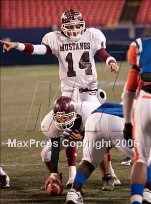 Thumbnail 2 in Clifton vs Paterson Eastside (State Final - North 1 Group 4) photogallery.