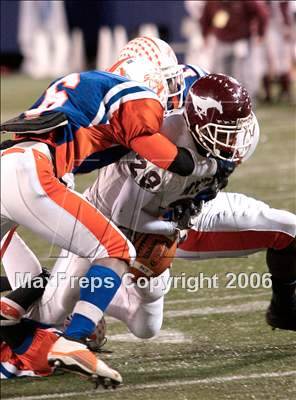 Thumbnail 3 in Clifton vs Paterson Eastside (State Final - North 1 Group 4) photogallery.