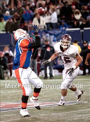 Thumbnail 2 in Clifton vs Paterson Eastside (State Final - North 1 Group 4) photogallery.