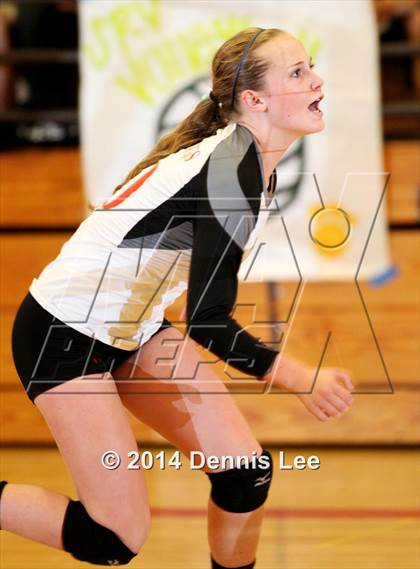 Thumbnail 3 in San Ramon Valley @ Monte Vista (CIF NCS D1 Final) photogallery.