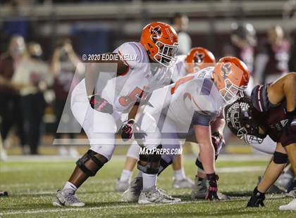 Thumbnail 2 in Magnolia vs. McKinney North (UIL 5A Bi-District Playoff) photogallery.