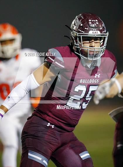 Thumbnail 2 in Magnolia vs. McKinney North (UIL 5A Bi-District Playoff) photogallery.