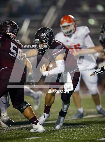 Thumbnail 2 in Magnolia vs. McKinney North (UIL 5A Bi-District Playoff) photogallery.