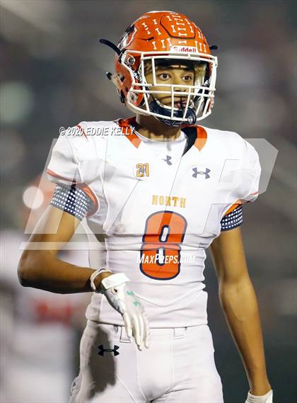 Thumbnail 3 in Magnolia vs. McKinney North (UIL 5A Bi-District Playoff) photogallery.