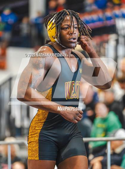 Thumbnail 2 in KSHSAA 6A Finals photogallery.