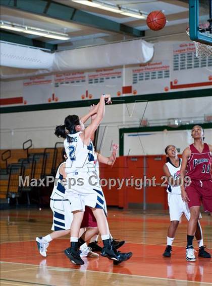 Thumbnail 2 in La Sierra vs. Patriot (Lady Bears Holiday Classic) photogallery.