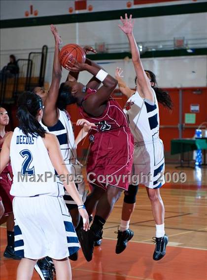 Thumbnail 1 in La Sierra vs. Patriot (Lady Bears Holiday Classic) photogallery.