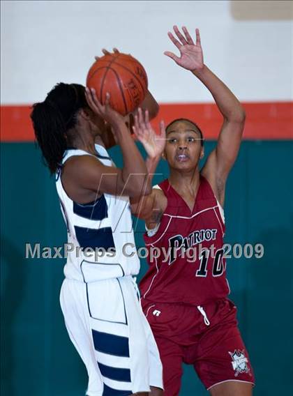 Thumbnail 3 in La Sierra vs. Patriot (Lady Bears Holiday Classic) photogallery.