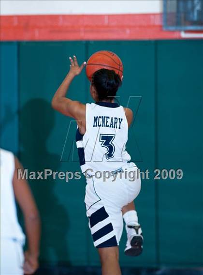 Thumbnail 1 in La Sierra vs. Patriot (Lady Bears Holiday Classic) photogallery.
