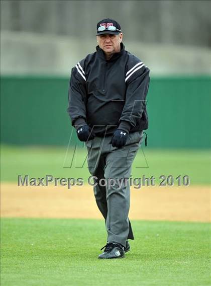 Thumbnail 3 in Corsicana vs. Liberty Christian (Denton Ryan Tourney) photogallery.