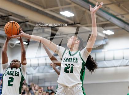 Thumbnail 2 in Pine Creek vs Overland (CHSAA 6A First Round) photogallery.