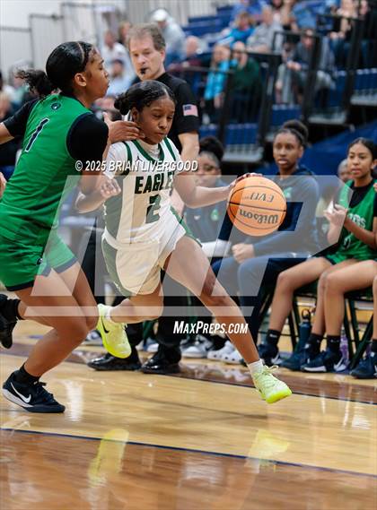 Thumbnail 2 in Pine Creek vs Overland (CHSAA 6A First Round) photogallery.