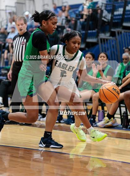 Thumbnail 3 in Pine Creek vs Overland (CHSAA 6A First Round) photogallery.