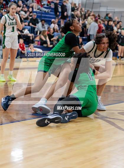 Thumbnail 1 in Pine Creek vs Overland (CHSAA 6A First Round) photogallery.