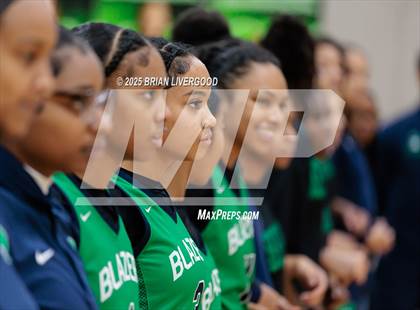 Thumbnail 1 in Pine Creek vs Overland (CHSAA 6A First Round) photogallery.
