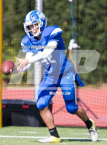 Thumbnail 2 in Liberty vs. Gilroy (Honor Bowl-NorCal) photogallery.