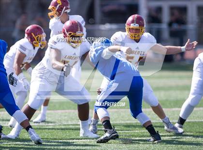 Thumbnail 2 in Liberty vs. Gilroy (Honor Bowl-NorCal) photogallery.
