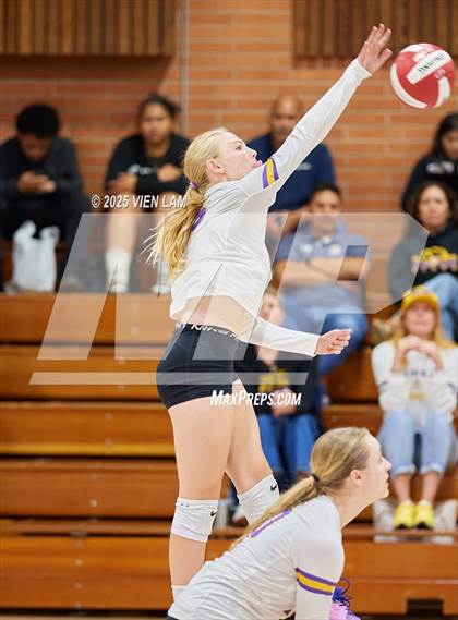 Thumbnail 3 in Amador Valley @ Carondelet photogallery.