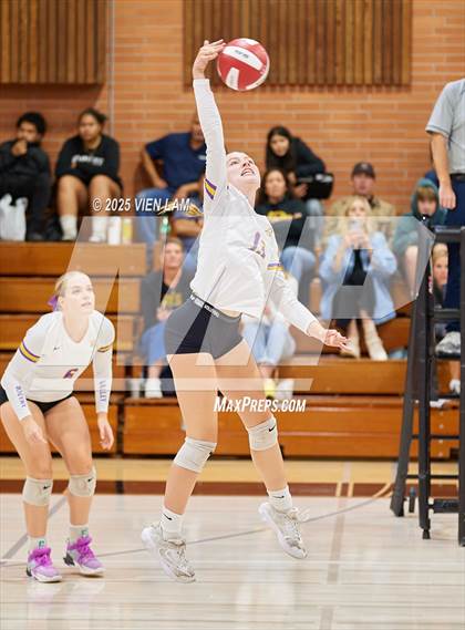 Thumbnail 2 in Amador Valley @ Carondelet photogallery.