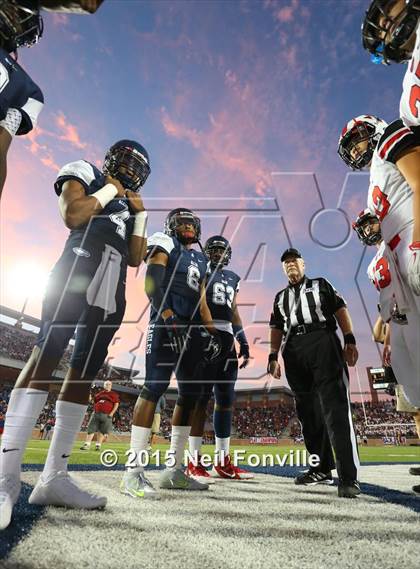 Thumbnail 2 in Marcus @ Allen photogallery.