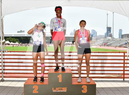 Thumbnail 2 in UIL 2A State Championship photogallery.