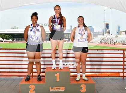 Thumbnail 1 in UIL 2A State Championship photogallery.