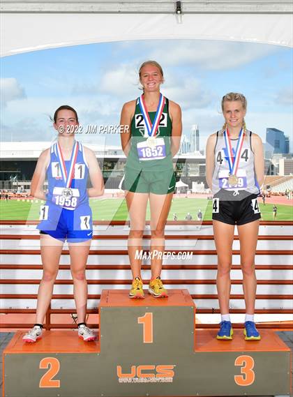 Thumbnail 1 in UIL 2A State Championship photogallery.
