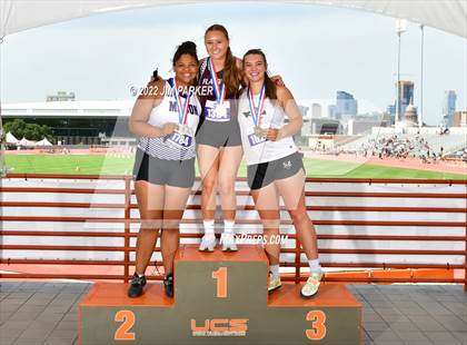Thumbnail 3 in UIL 2A State Championship photogallery.