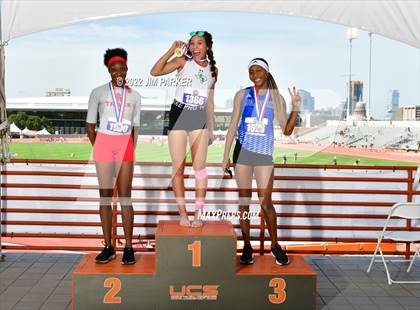 Thumbnail 2 in UIL 2A State Championship photogallery.
