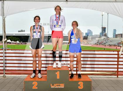 Thumbnail 1 in UIL 2A State Championship photogallery.