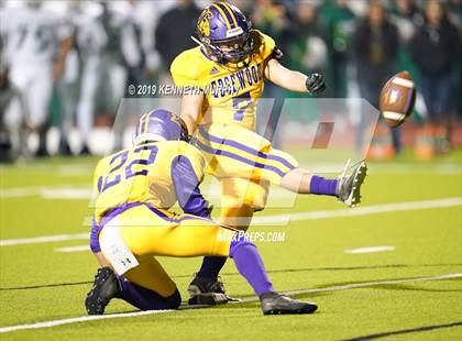 Thumbnail 3 in Edgewood vs Clifton (UIL 3A Bi-District Playoff) photogallery.