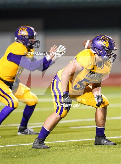 Thumbnail 3 in Edgewood vs Clifton (UIL 3A Bi-District Playoff) photogallery.