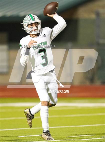 Thumbnail 2 in Edgewood vs Clifton (UIL 3A Bi-District Playoff) photogallery.