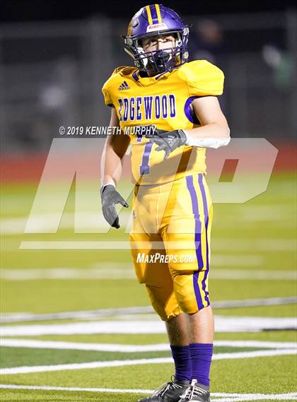 Thumbnail 2 in Edgewood vs Clifton (UIL 3A Bi-District Playoff) photogallery.