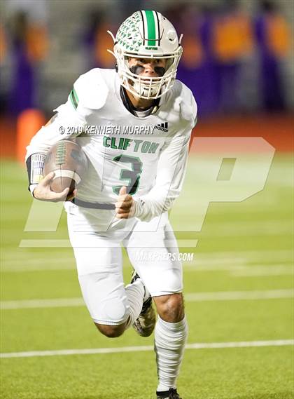 Thumbnail 2 in Edgewood vs Clifton (UIL 3A Bi-District Playoff) photogallery.