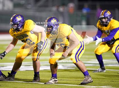 Thumbnail 1 in Edgewood vs Clifton (UIL 3A Bi-District Playoff) photogallery.